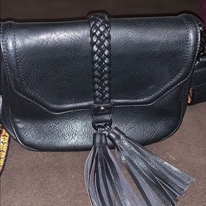 Antik Kraft crossbody